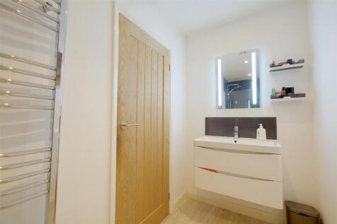 DSC_2083EN-SUITE.jpeg