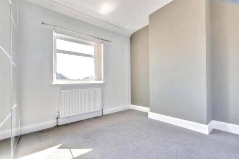 Bedroom One_1.jpeg
