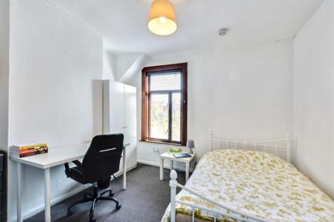 Bedroom 2_2.jpeg