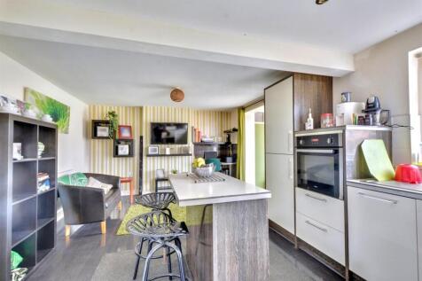 Kitchen_3.jpeg