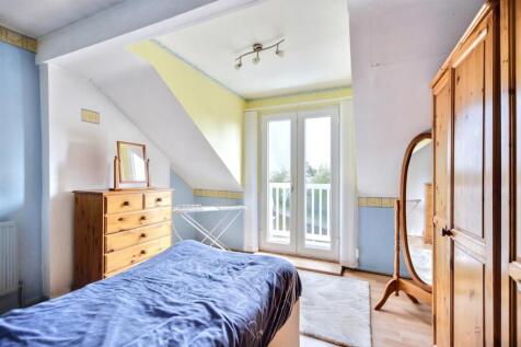 Bedroom 2_1.jpeg
