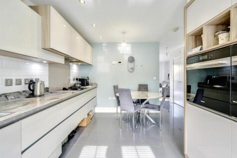 Kitchen 1_1.jpeg