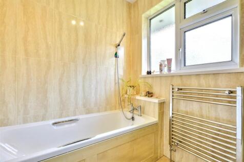 Bathroom_2.jpeg
