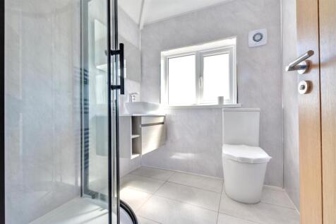 Bathroom.jpeg