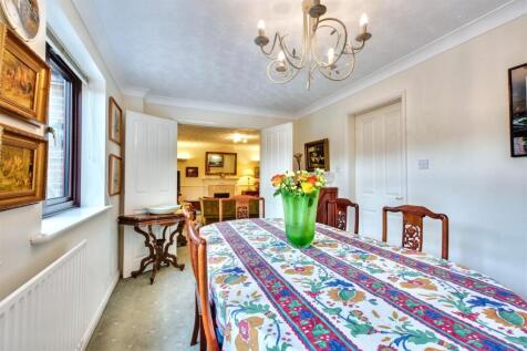 Dining Room_2.jpeg