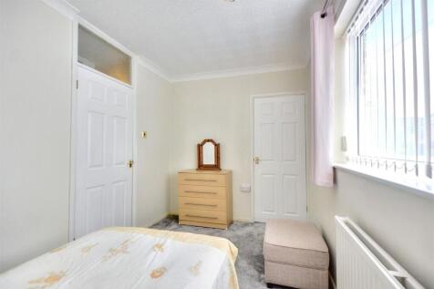 Bedroom 2_1.jpeg
