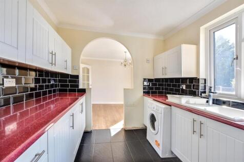 Kitchen_2.jpeg