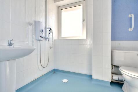 Shower Room.jpeg