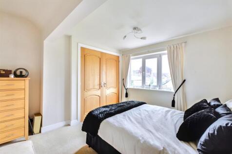 Bedroom 2_1.jpeg
