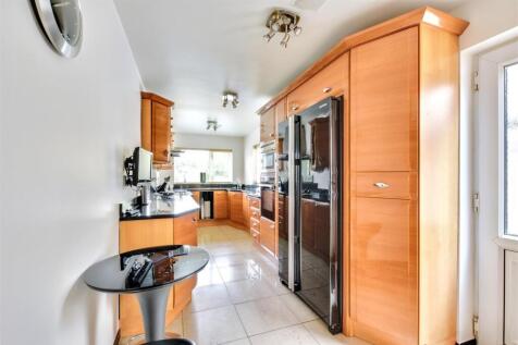 Kitchen_1.jpeg