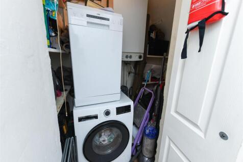 108meadowrd-10.jpg