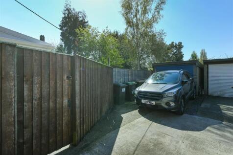 108meadowrd-31.jpg