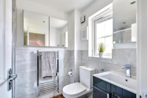 Ensuite 1_1.jpeg