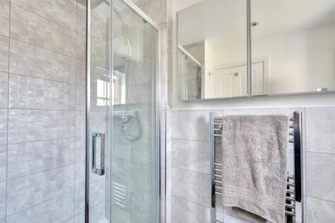 Ensuite 1_2.jpeg