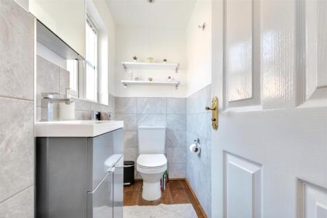 Ensuite 2_1.jpeg
