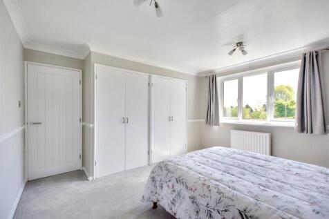 Bedroom 3_2.jpeg