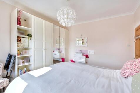 Bedroom 3_2.jpeg
