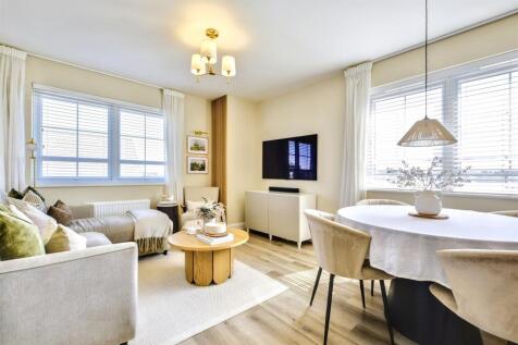 Open Planned Kitchen Living_1.jpeg