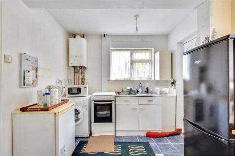 Kitchen_1.jpeg