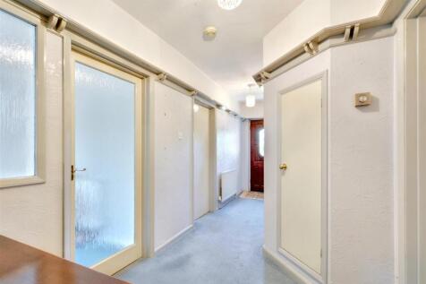 Hallway_1.jpeg