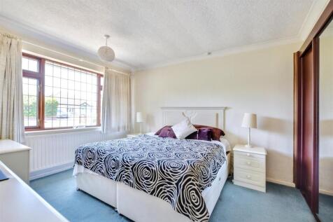 Bedroom 1_1.jpeg
