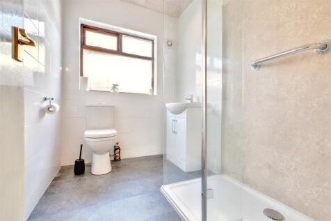Shower Room.jpeg