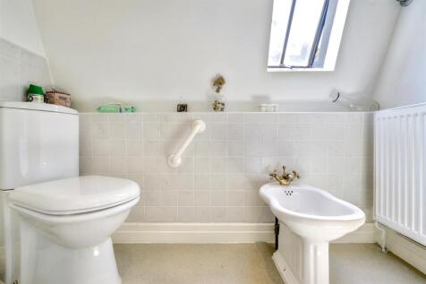 Ensuite 1_2.jpeg