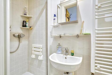 Ensuite 2_1.jpeg