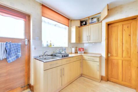 Kitchen_1.jpeg