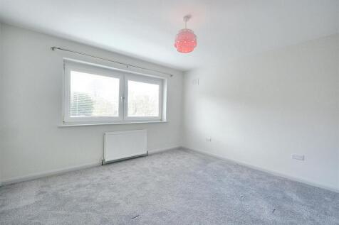 Bedroom. 2.jpeg