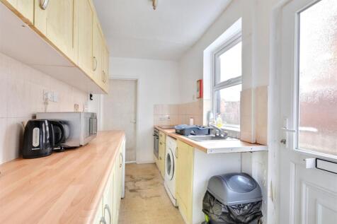 Kitchen_1.jpeg