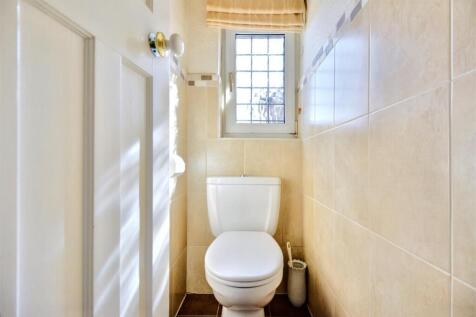 Upstairs WC.jpeg
