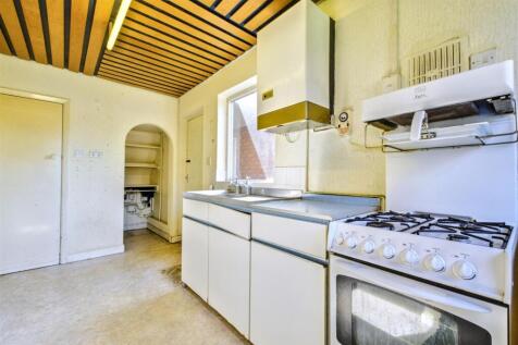 Kitchen_2.jpeg