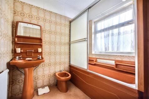Bathroom.jpeg