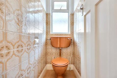 Upstairs WC.jpeg