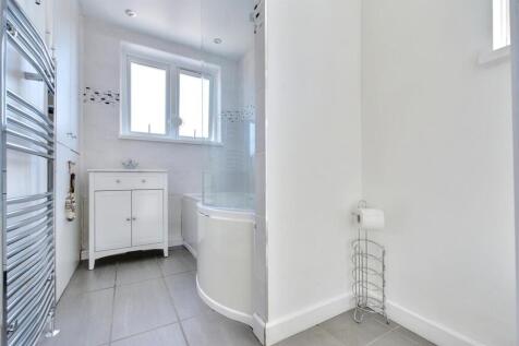 Bathroom_1.jpeg
