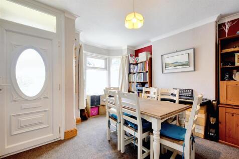 Dining Room_1.jpeg