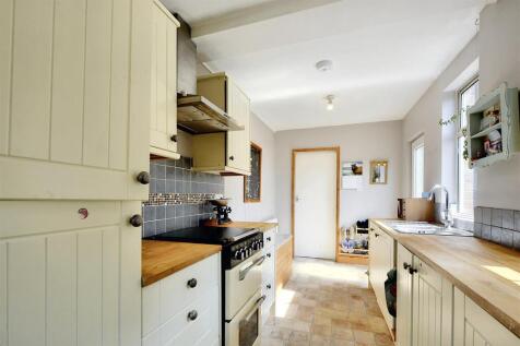 Kitchen_2.jpeg