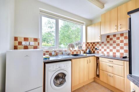 Kitchen_1.jpeg
