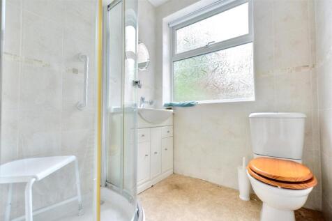 Bathroom.jpeg