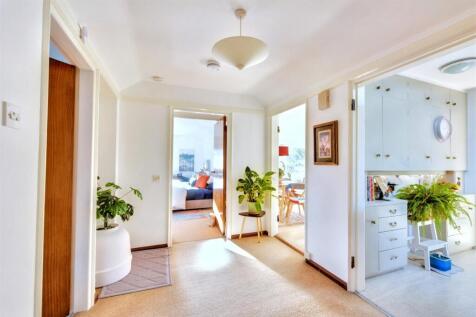 1st Floor Landing_1.jpeg