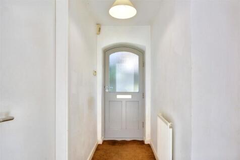 Ground Floor Hallway_1.jpeg
