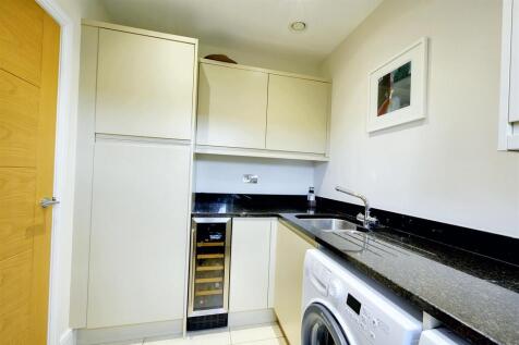 Utility Room_2.jpeg