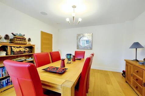 Dining Room_1.jpeg