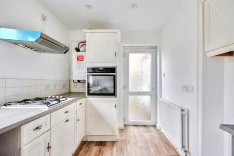 Kitchen_2.jpeg