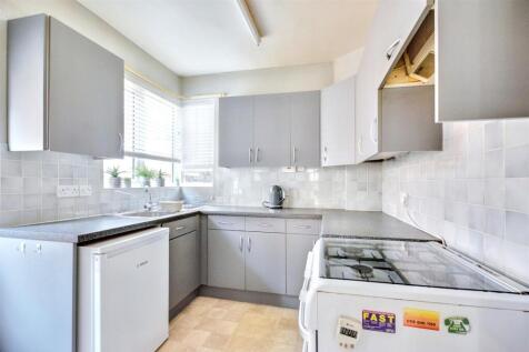 Kitchen_1.jpeg