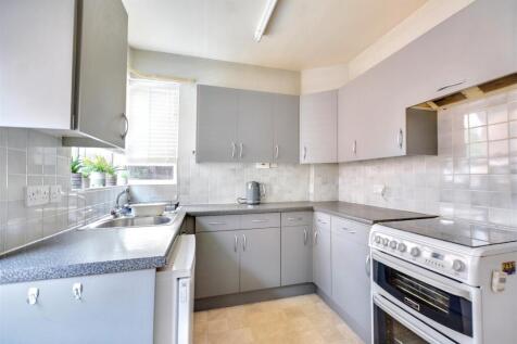 Kitchen_2.jpeg