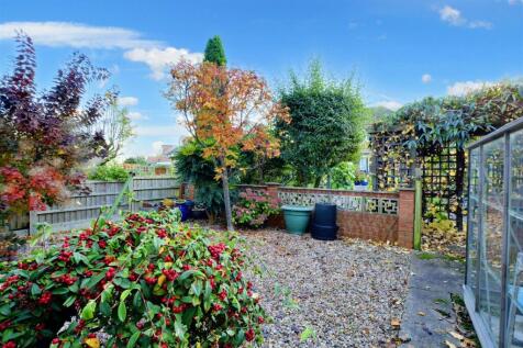 Rear Garden_2.jpeg