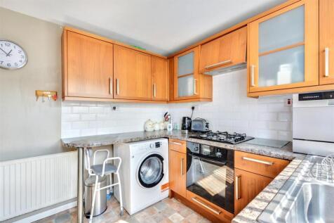 Kitchen_2.jpeg