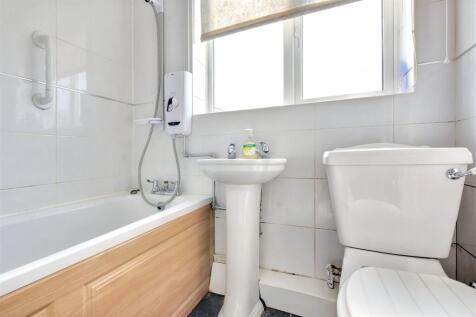 Bathroom.jpeg